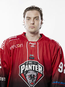 92 Maksim Lovkov