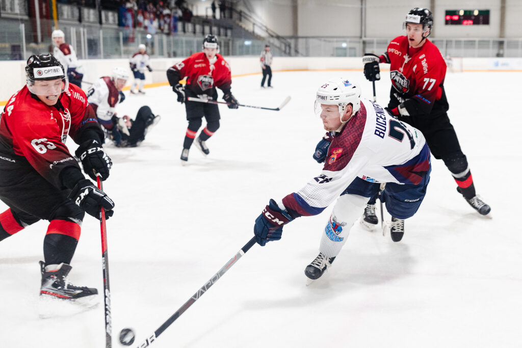HC Panter esindusmeeskond pidi Optibet Hokiliigas vastu võtma kaotuse valitsevalt Läti meistrilt