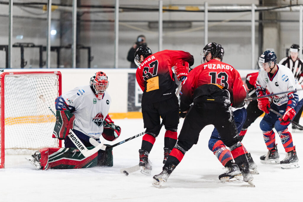 HC Panter esindusmeeskond pidi Optibet hokiliiga eelviimases mängus vastu võtma kaotuse